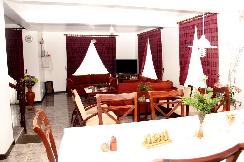 Perera Homestay Nuwara Eliya Eksteriør billede